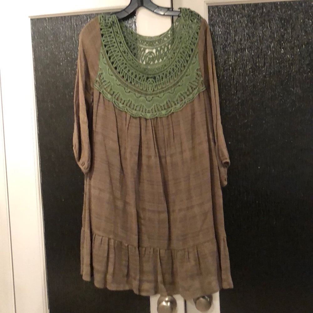 ENTRO dress size L, NWT!